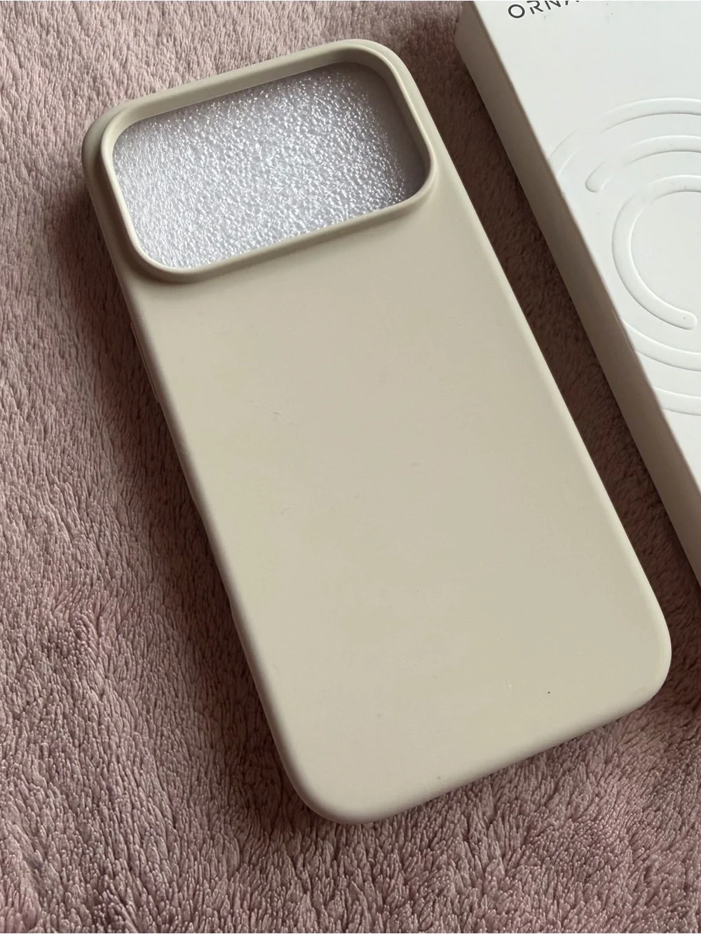 NEW! Ornarto iPhone 17 Pro Case